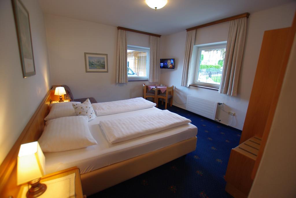 Hotel-Pension Heike Kitzbühel Extérieur photo